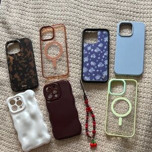 Bundle of iPhone 14 Pro Max phone cases